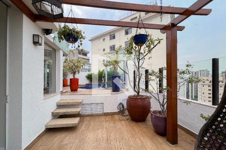 Apartamento à venda com 250m², 3 quartos e 3 vagas Apartamento à venda com 250m², 3 quartos e 3 vagasÁrea comum