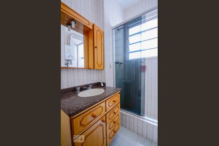 Banheiro de apartamento para alugar com 1 quarto, 50m² em Vila Isabel, Rio de Janeiro