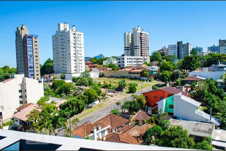 Vista da sala  de apartamento à venda com 2 quartos, 62m² em Jardim do Salso, Porto Alegre