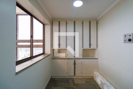 Apartamento para alugar com 450m², 4 quartos e 4 vagas Apartamento para alugar com 450m², 4 quartos e 4 vagasÁrea comum