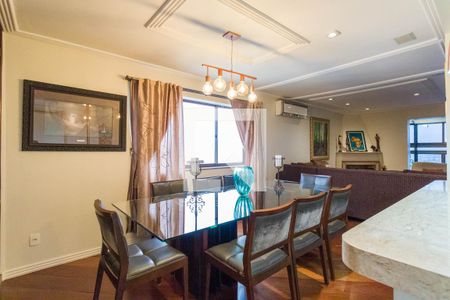 Apartamento para alugar com 450m², 4 quartos e 4 vagas Apartamento para alugar com 450m², 4 quartos e 4 vagasSala de Jantar