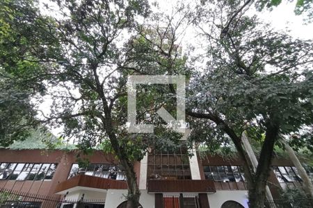 Apartamento para alugar com 450m², 4 quartos e 4 vagas Apartamento para alugar com 450m², 4 quartos e 4 vagasVista