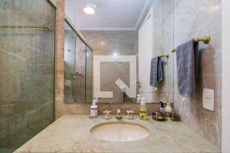 Apartamento para alugar com 450m², 4 quartos e 4 vagas Apartamento para alugar com 450m², 4 quartos e 4 vagasBanheiro Quarto 2