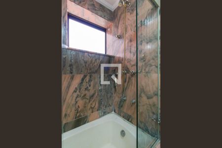 Apartamento para alugar com 450m², 4 quartos e 4 vagas Apartamento para alugar com 450m², 4 quartos e 4 vagasBanheiro Quarto 3