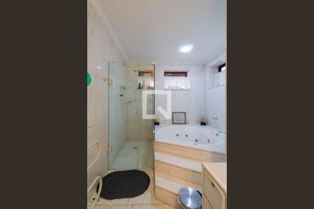 Apartamento para alugar com 450m², 4 quartos e 4 vagas Apartamento para alugar com 450m², 4 quartos e 4 vagasBanheiro quarto 1