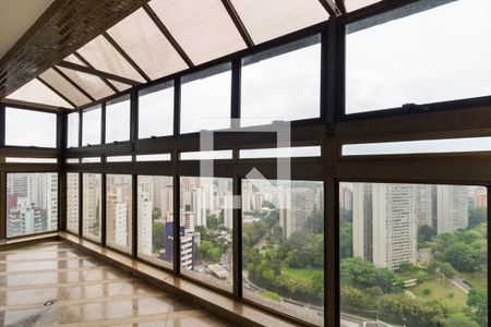 Apartamento para alugar com 450m², 4 quartos e 4 vagas Apartamento para alugar com 450m², 4 quartos e 4 vagasVista do Quarto 1