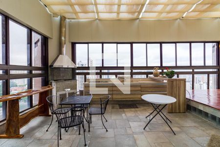 Apartamento para alugar com 450m², 4 quartos e 4 vagas Apartamento para alugar com 450m², 4 quartos e 4 vagasÁrea comum