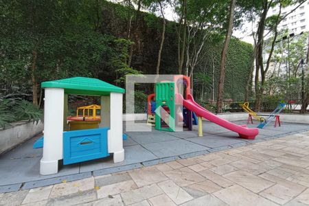 Apartamento para alugar com 450m², 4 quartos e 4 vagas Apartamento para alugar com 450m², 4 quartos e 4 vagasÁrea comum