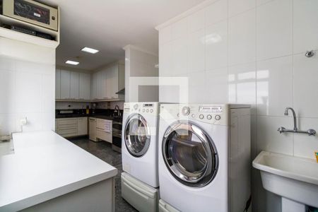 Apartamento para alugar com 450m², 4 quartos e 4 vagas Apartamento para alugar com 450m², 4 quartos e 4 vagasÁrea de Serviço