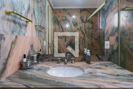 Apartamento para alugar com 450m², 4 quartos e 4 vagas Apartamento para alugar com 450m², 4 quartos e 4 vagasBanheiro Quarto 3