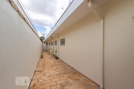Casa à venda com 400m², 3 quartos e 5 vagasCorredor de luz