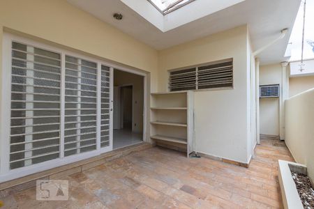 Casa à venda com 400m², 3 quartos e 5 vagasExterior da sala de jantar