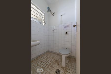 Casa à venda com 400m², 3 quartos e 5 vagasBanheiro de serviço