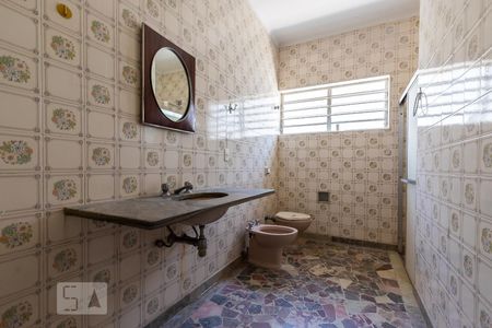 Casa à venda com 400m², 3 quartos e 5 vagasBanheiro 1