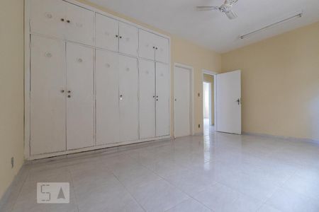 Casa à venda com 400m², 3 quartos e 5 vagasQuarto 1