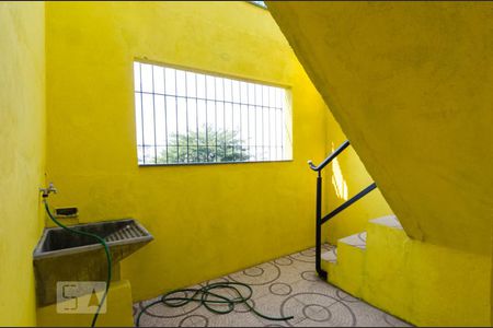 Casa à venda com 80m², 2 quartos e 1 vagaÁrea de serviço