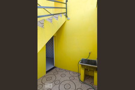 Casa à venda com 80m², 2 quartos e 1 vagaÁrea de serviço