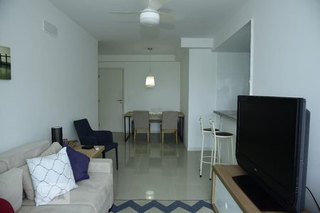 Sala de apartamento para alugar com 2 quartos, 75m² em Jacarepaguá, Rio de Janeiro