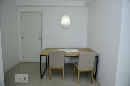 Sala de apartamento para alugar com 2 quartos, 75m² em Jacarepaguá, Rio de Janeiro