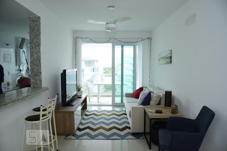 Sala de apartamento para alugar com 2 quartos, 75m² em Jacarepaguá, Rio de Janeiro
