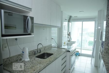 Apartamento para alugar com 75m², 2 quartos e 1 vagaCozinha
