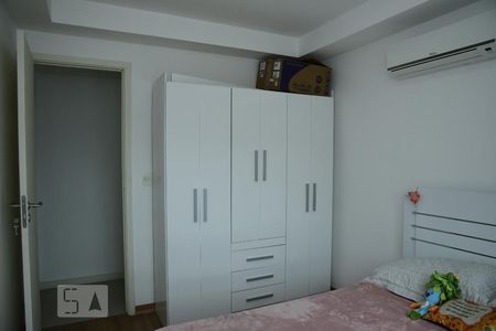 Quarto 1 de apartamento para alugar com 2 quartos, 75m² em Jacarepaguá, Rio de Janeiro