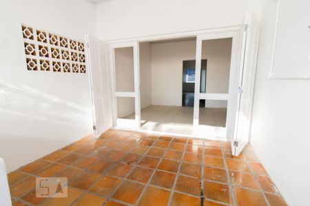 Casa para alugar com 110m², 3 quartos e 1 vaga Casa para alugar com 110m², 3 quartos e 1 vagaVaranda