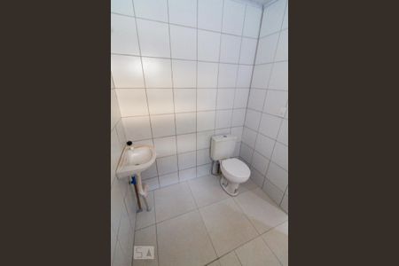 Casa para alugar com 110m², 3 quartos e 1 vaga Casa para alugar com 110m², 3 quartos e 1 vagaBanheiro 2