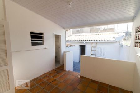 Casa para alugar com 110m², 3 quartos e 1 vaga Casa para alugar com 110m², 3 quartos e 1 vagaVaranda