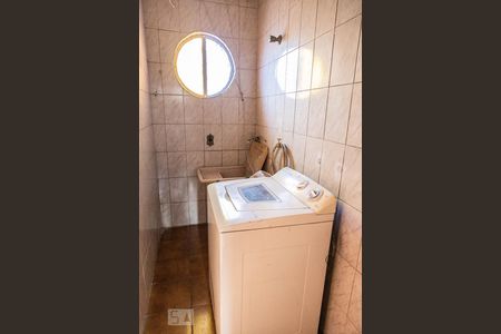 Casa à venda com 144m², 3 quartos e 2 vagasÁrea de Serviço