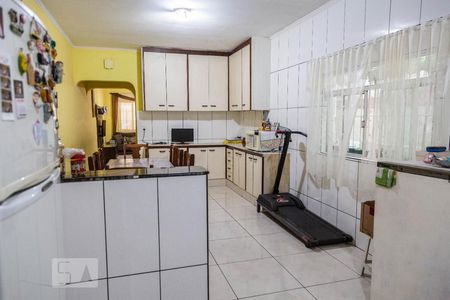 Casa à venda com 144m², 3 quartos e 2 vagasCozinha