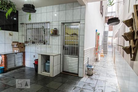 Casa à venda com 144m², 3 quartos e 2 vagasQuintal