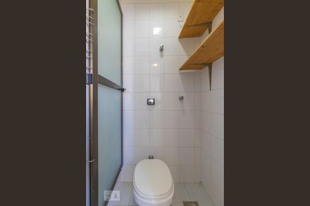 Apartamento à venda com 58m², 2 quartos e 1 vaga Apartamento à venda com 58m², 2 quartos e 1 vagaBanheiro de serviço