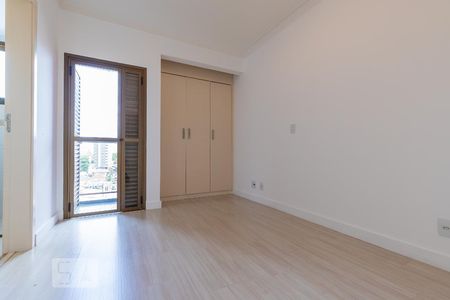 Quarto da suíte de apartamento à venda com 2 quartos, 58m² em Cambuí, Campinas