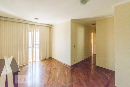 Sala de apartamento para alugar com 3 quartos, 75m² em Jardim Ester, São Paulo