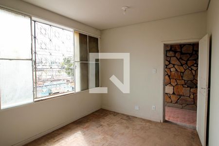 Sala de casa para alugar com 2 quartos, 70m² em Santa Cruz, Belo Horizonte