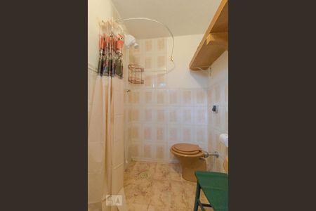 Banheiro de kitnet/studio para alugar com 1 quarto, 40m² em Cidade Universitária, Campinas