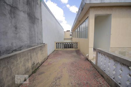 Casa para alugar com 90m², 2 quartos e 1 vagaQuintal