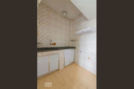 Cozinha de kitnet/studio para alugar com 1 quarto, 40m² em Estácio, Rio de Janeiro