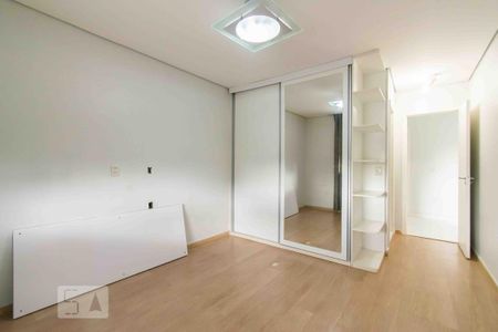 Casa à venda com 120m², 4 quartos e 3 vagasQuarto 02