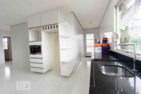 Casa à venda com 120m², 4 quartos e 3 vagasCozinha e Área de Serviço