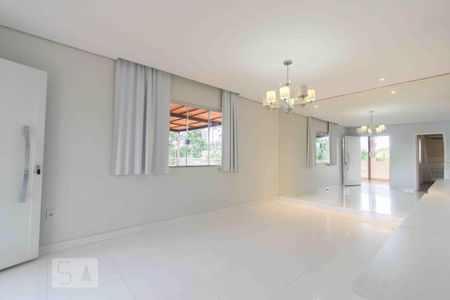 Sala de casa à venda com 4 quartos, 120m² em Vicente Peres, Brasília