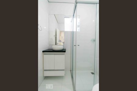 Banheiro 01 de casa à venda com 4 quartos, 120m² em Vicente Peres, Brasília