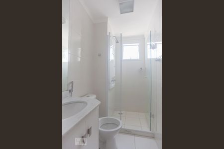 Banheiro de apartamento à venda com 2 quartos, 60m² em Swift, Campinas