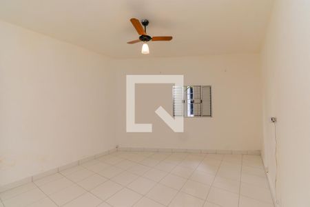 Quarto 1 de casa para alugar com 2 quartos, 90m² em Quinta da Paineira, São Paulo