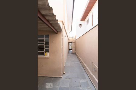 Casa para alugar com 100m², 2 quartos e 2 vagasQuintal