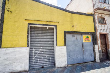 Casa à venda com 120m², 3 quartos e 2 vagasFachada