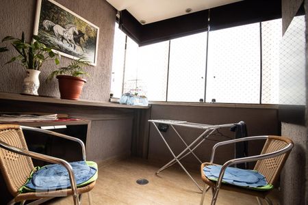 Apartamento à venda com 60m², 2 quartos e 2 vagas Apartamento à venda com 60m², 2 quartos e 2 vagasVaranda da Sala