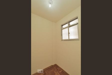 Apartamento para alugar com 90m², 3 quartos e sem vaga Apartamento para alugar com 90m², 3 quartos e sem vagaQuarto de Serviço.