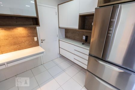 Apartamento para alugar com 121m², 3 quartos e 2 vagas Apartamento para alugar com 121m², 3 quartos e 2 vagasCozinha